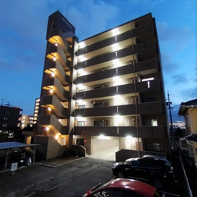 建物外観　外観（夜）