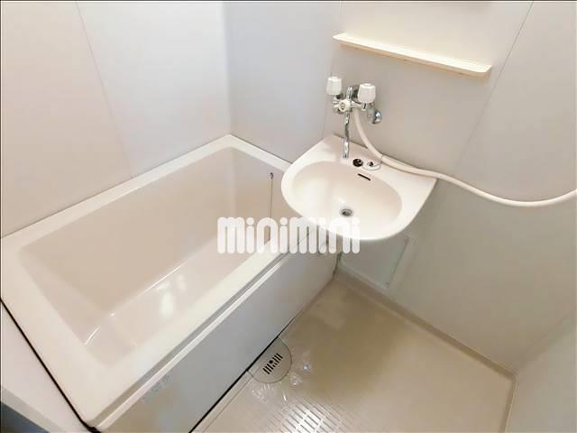 バス・シャワールーム　一日の疲れを癒してください。