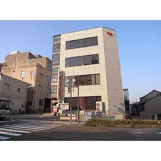 郵便局　金沢尾張町郵便局（郵便局）まで251m