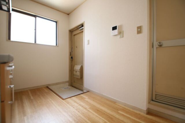 玄関　別室の参考写真です。※現況優先