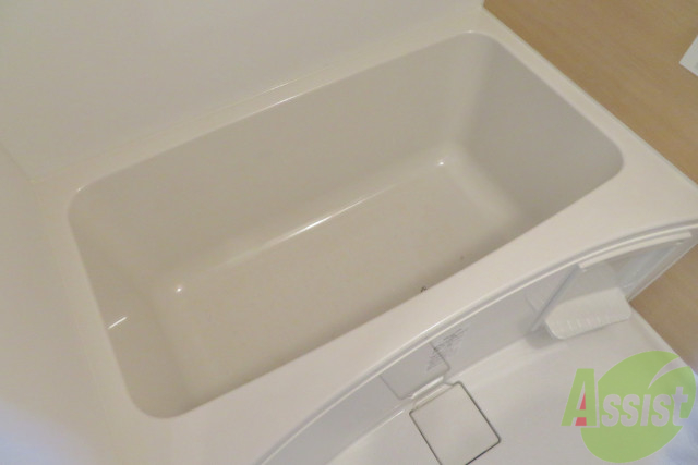 バス・シャワールーム　この広さなら、ゆーっくりと入れますね