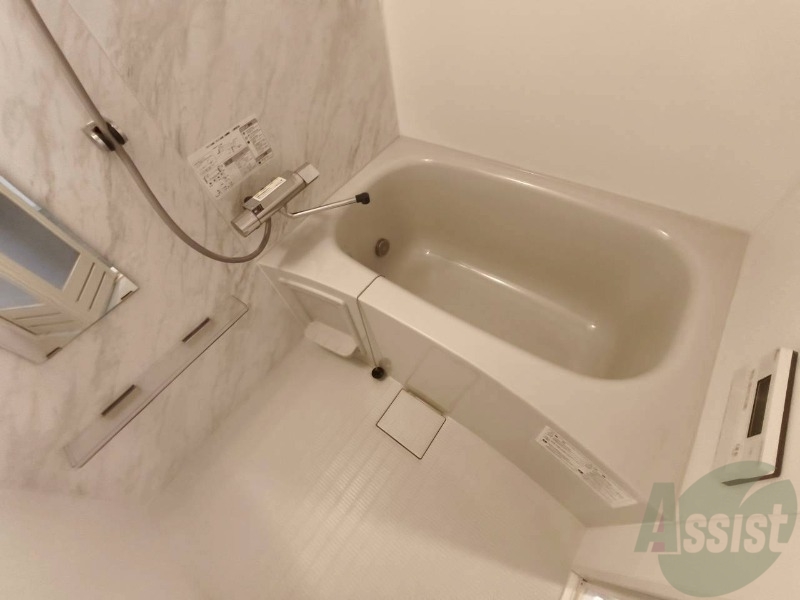 バス・シャワールーム　疲れを癒すには湯船でゆっくりするのが良いですよ。