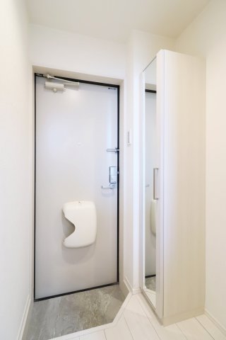 玄関　同一仕様写真