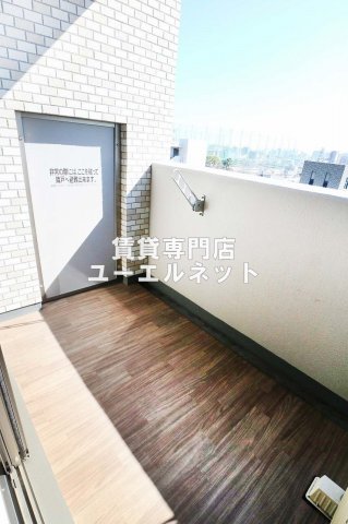 バルコニー　バルコニー付きで採光＆風通し良好！