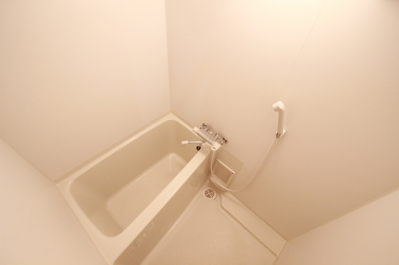 バス・シャワールーム　※別室の写真です