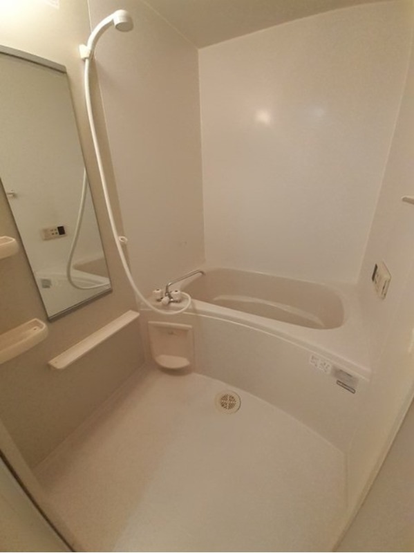 バス・シャワールーム　図面と現状に相違がある場合には現状を優先