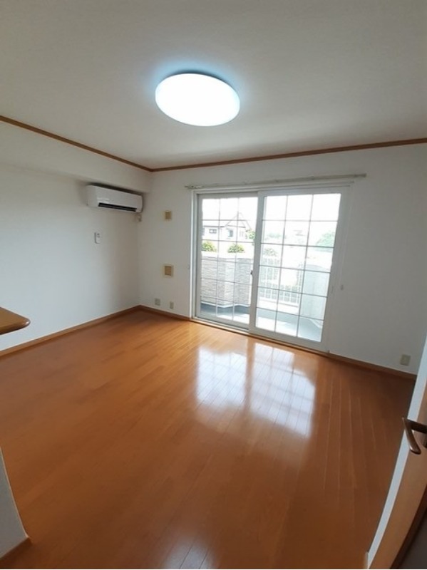 居室・リビング　図面と現状に相違がある場合には現状を優先