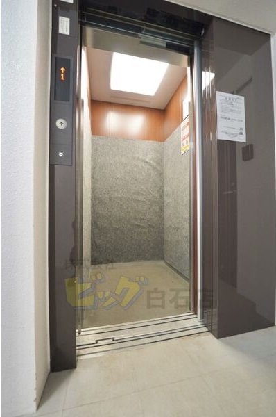 その他共有部分　４階建て賃貸物件では珍しいエレベーター付きです♪