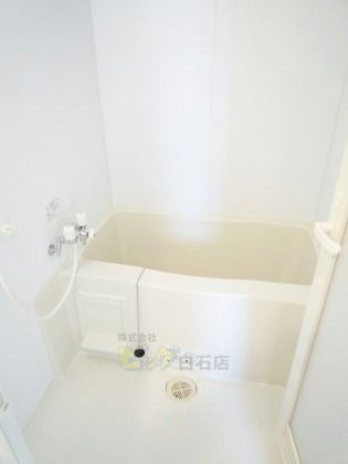 バス・シャワールーム　広々タイプのお風呂です♪