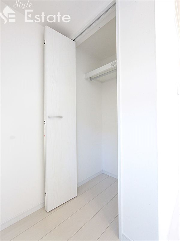 収納　シューズボックス