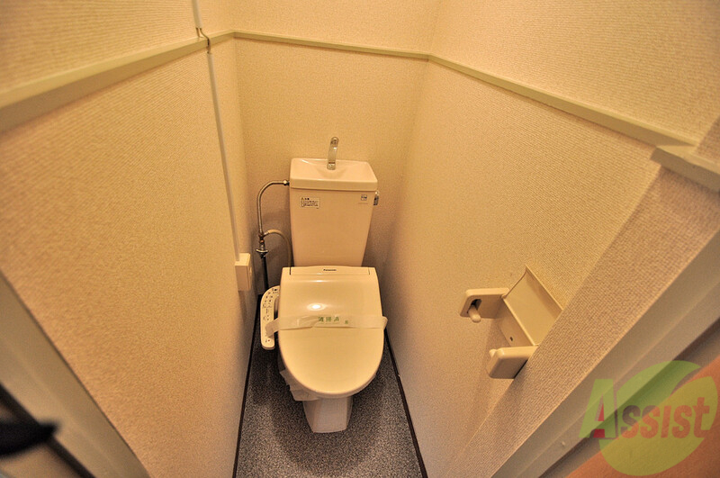 トイレ　ウォシュレットも完備されてるんです。もう買わないでいいんです