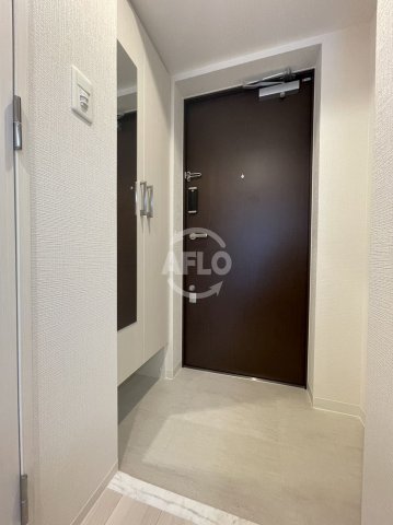 玄関　エスリードレジデンス大阪難波　玄関