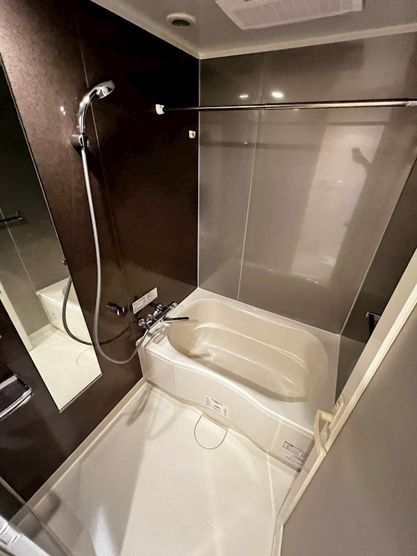 バス・シャワールーム　日々の疲れを癒すお風呂付です