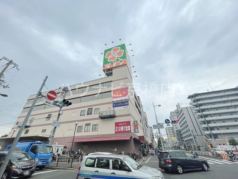スーパー　ライフ関目店（スーパー）まで376m