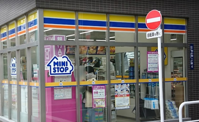 コンビニ　ミニストップ上野池之端店（コンビニ）まで149m