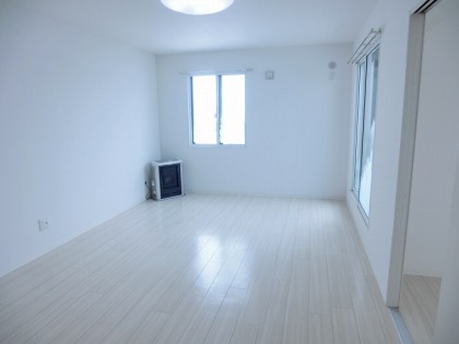 居室・リビング　☆白を基調としたオシャレな内装！