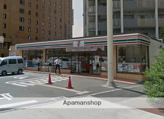 コンビニ　セブンイレブン（コンビニ）まで400m