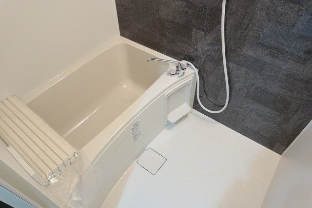 バス・シャワールーム　日々の疲れを癒せます