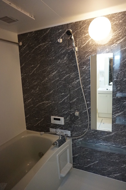 バス・シャワールーム　浴室