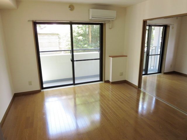 居室・リビング　★ひろびろとしたリビング★