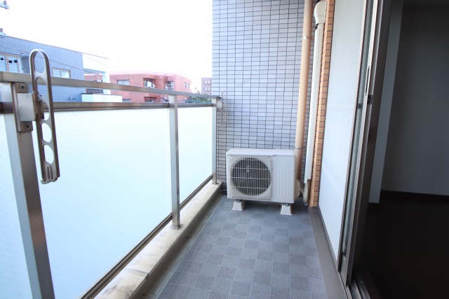 バルコニー　※別室の参考写真の為、現況優先です。