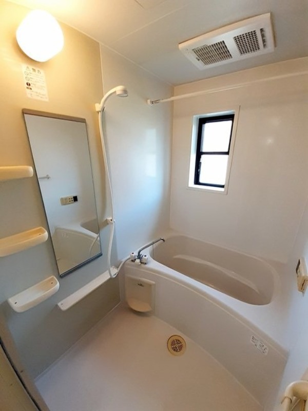 バス・シャワールーム　図面と現状に相違がある場合には現状を優先