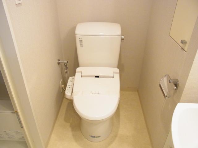 トイレ　ゆったりとした空間のトイレです