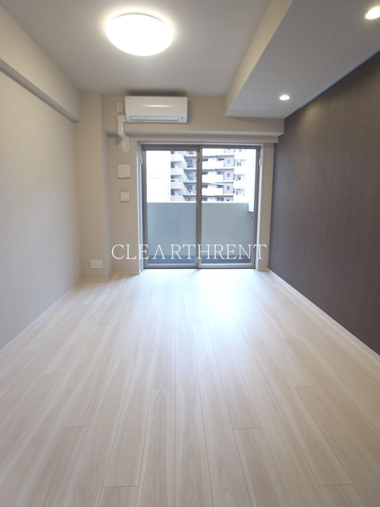 居室・リビング　8.1帖の洋室/インターネット利用料無料