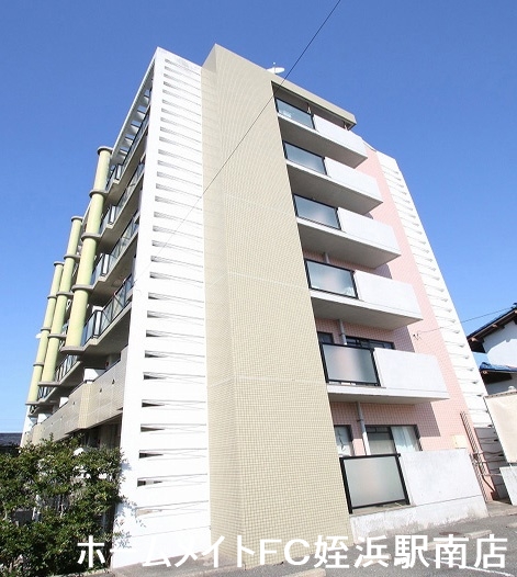 建物外観　★買い物や小戸公園が徒歩圏内♪★