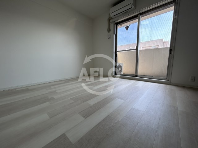 居室・リビング　アスリート江坂II番館　リビング