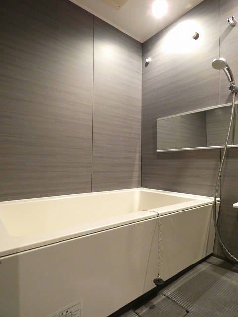 バス・シャワールーム　バス※別部屋参考写真