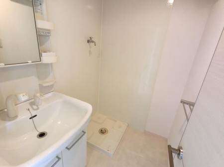 洗面設備　（同間取参考写真）