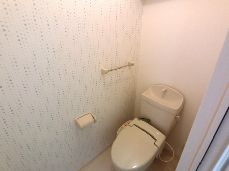 トイレ　（同間取参考写真）