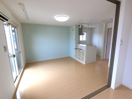 収納　（同間取参考写真）