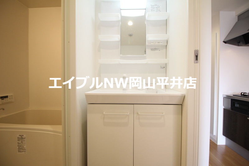 洗面設備　同タイプ