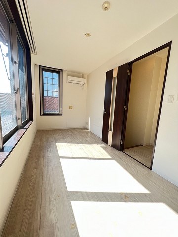 その他部屋・スペース　使い勝手のいい寝室です