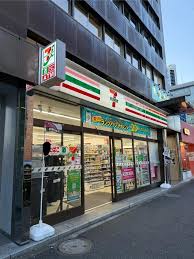 コンビニ　セブンイレブン 港区乃木坂駅南店（コンビニ）まで116m