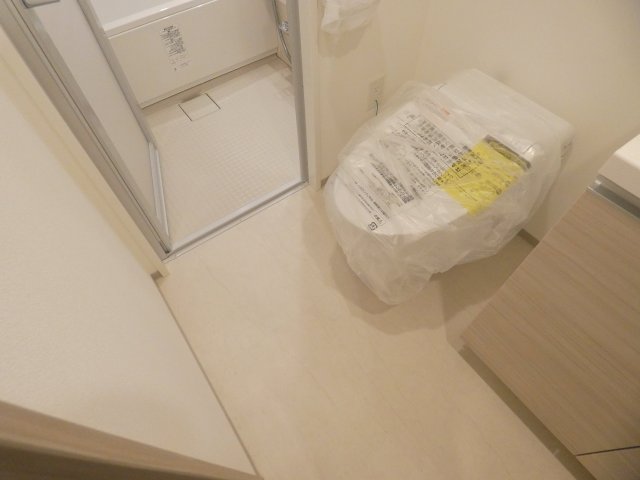 トイレ　※別部屋の参考写真です。