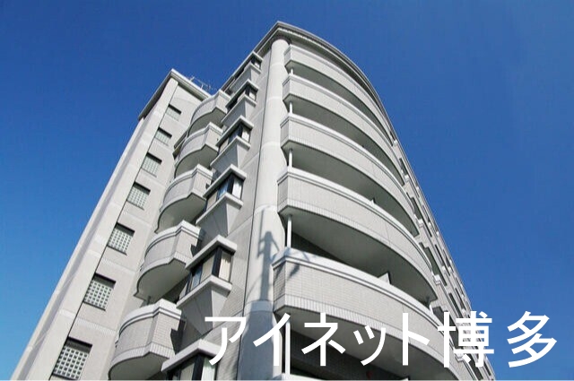 建物外観　東比恵駅まで徒歩2分の好立地物件です