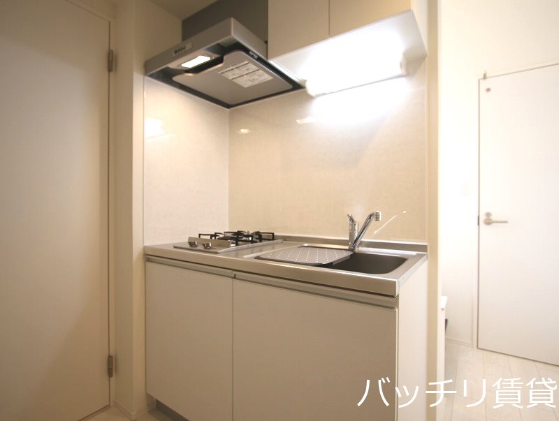 キッチン　同型タイプの為、現状を優先致します。