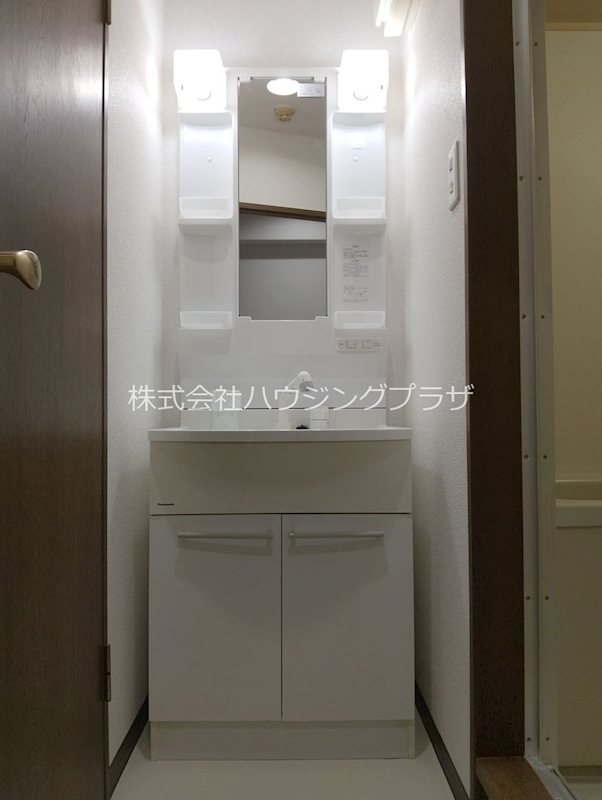 洗面設備　独立洗面台完備