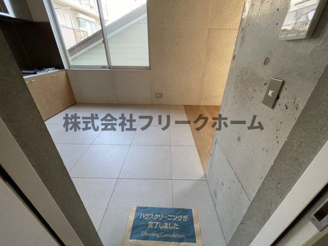 玄関　別部屋参考写真です。