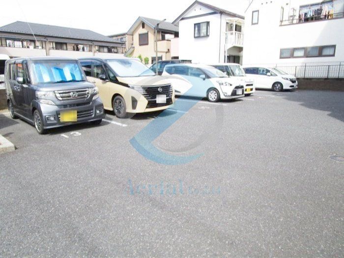 駐車場　駐車場