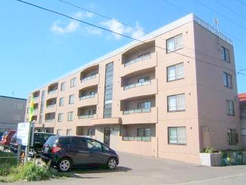 建物外観　☆広々リビング15.7帖あります♪収納も広くお勧めの物件！☆