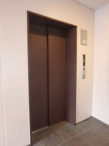 その他共有部分　EV１基ございます！