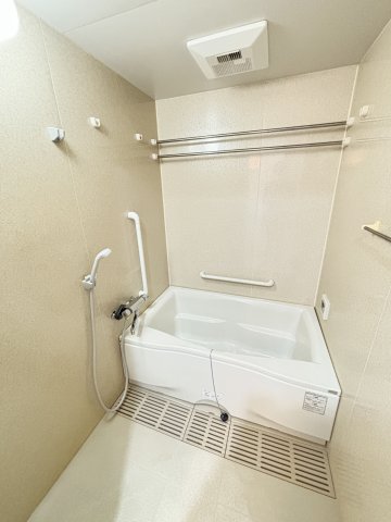バス・シャワールーム　トイレもきれいです