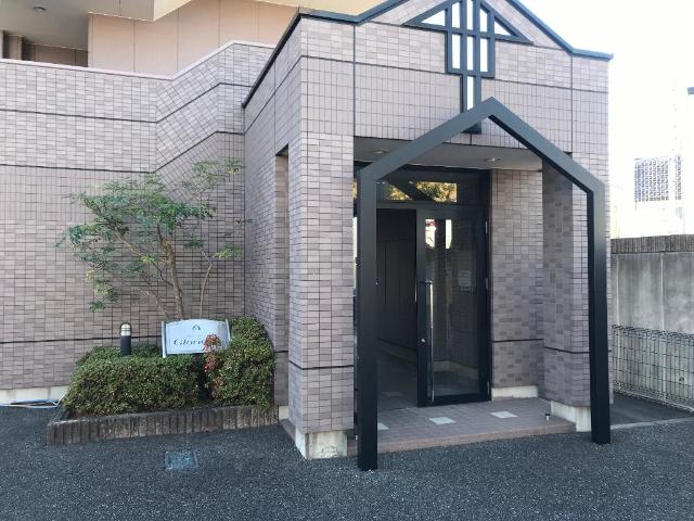 エントランス　外観写真（昼）