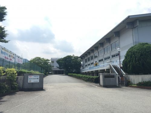 中学校　丹南中学校（中学校）まで282m