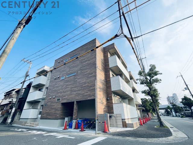 建物外観　オートロック完備で安心のセキュリティ♪
