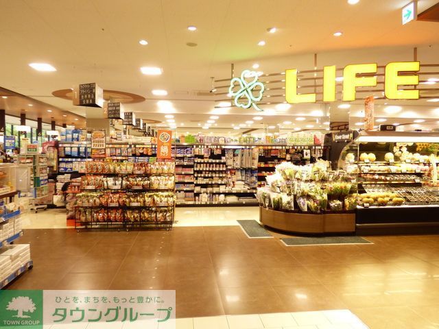 コンビニ　ライフポンテポルタ千住店（コンビニ）まで440m